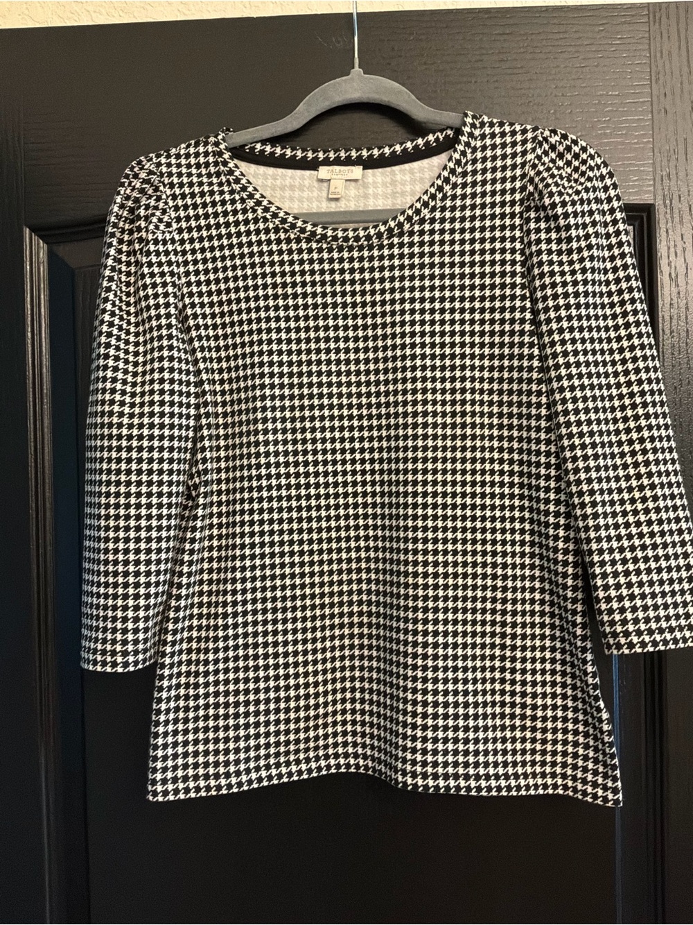 Talbots Black & White Houndstooth Long Sleeve Knit Top